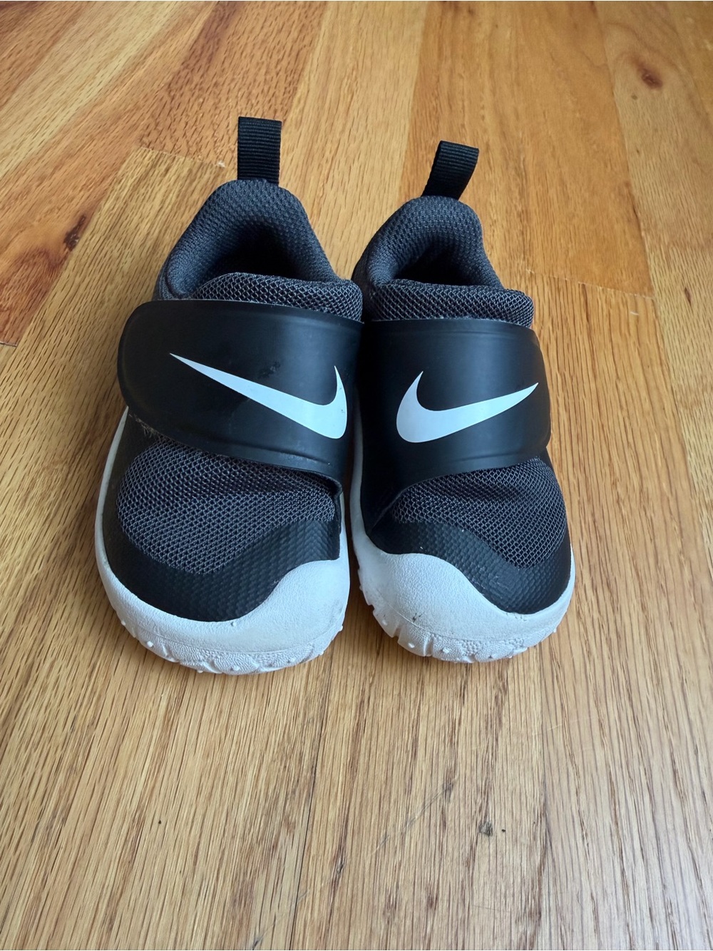 Nike Swoosh Sneakers sz 5c - Picture 7 of 11